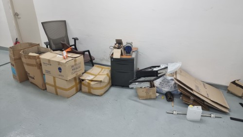 창고부품들모음및의자