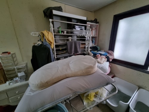 몽땅정리-큰방-오랜된이불등-폐기할물건들