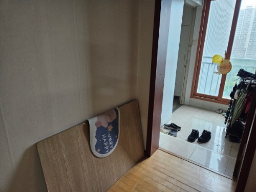 몽땅정리_대형가구수거_수거하는모습