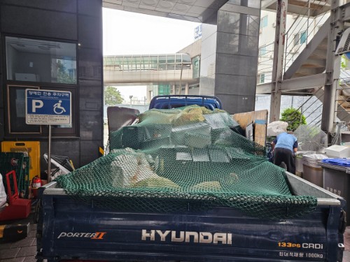 몽땅정리-사무실철거-폐기물수거-차량적재