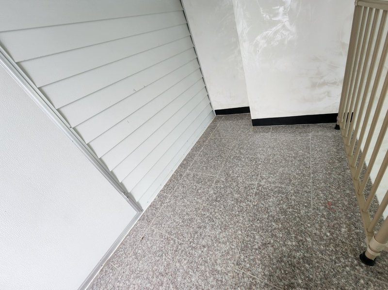 작업 후 깨끗한 복도 2