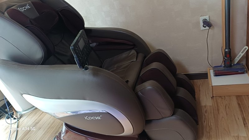 작업 전 안마의자 모습